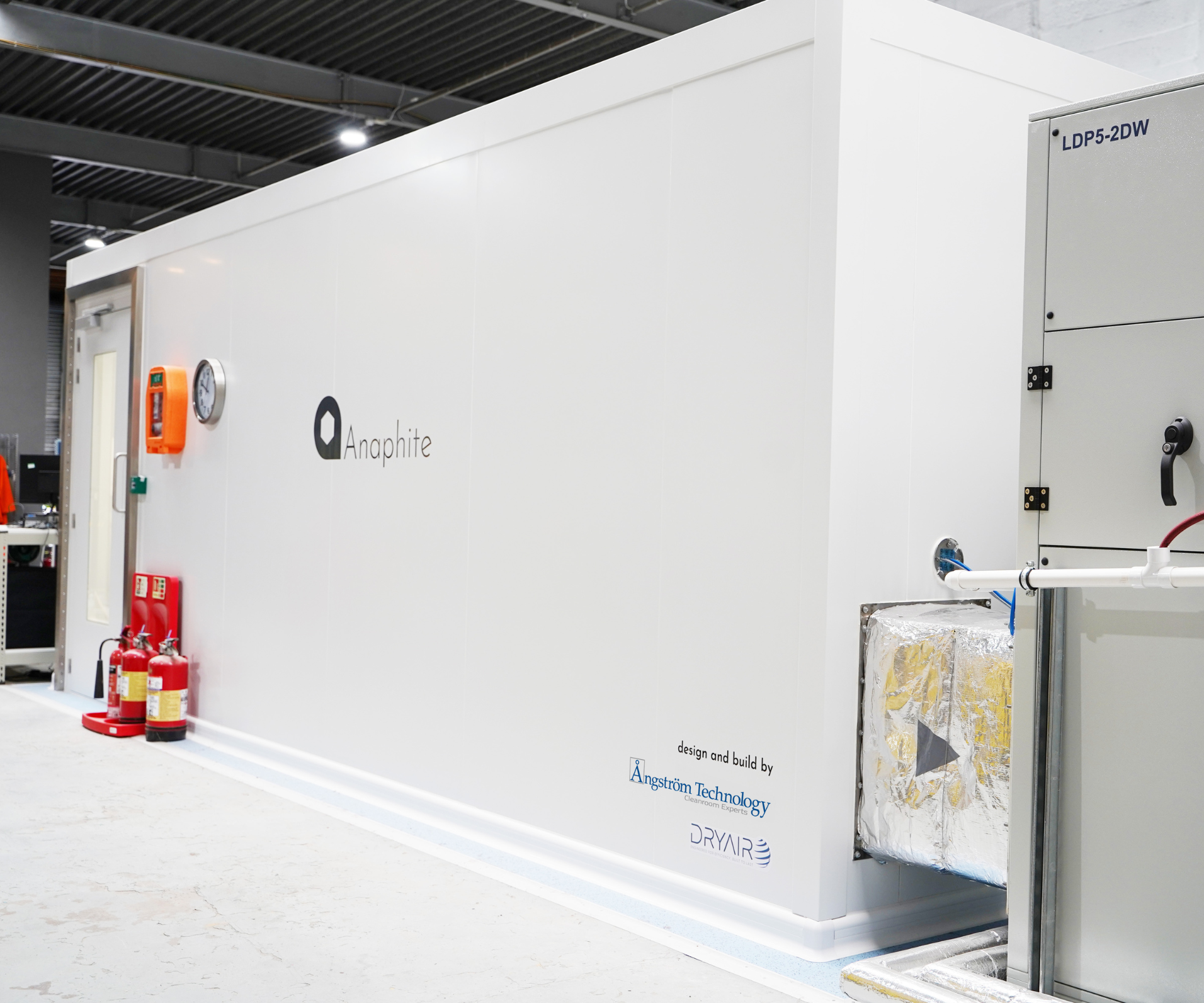 Semiconductor Cleanrooms