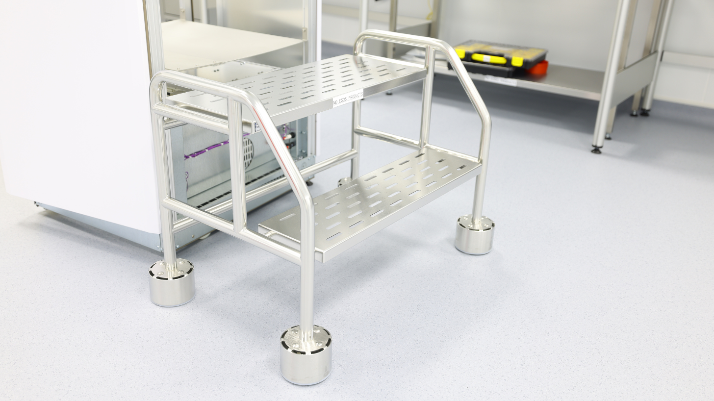 450m² Temperature & Humidity Controlled Cleanroom For Plexus Corp